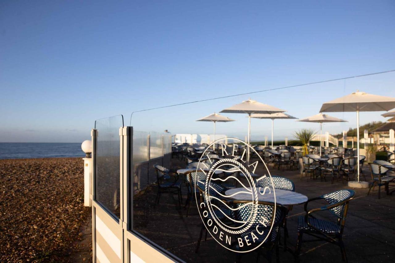 Hotel The Relais Cooden Beach à Bexhill-on-Sea Extérieur photo