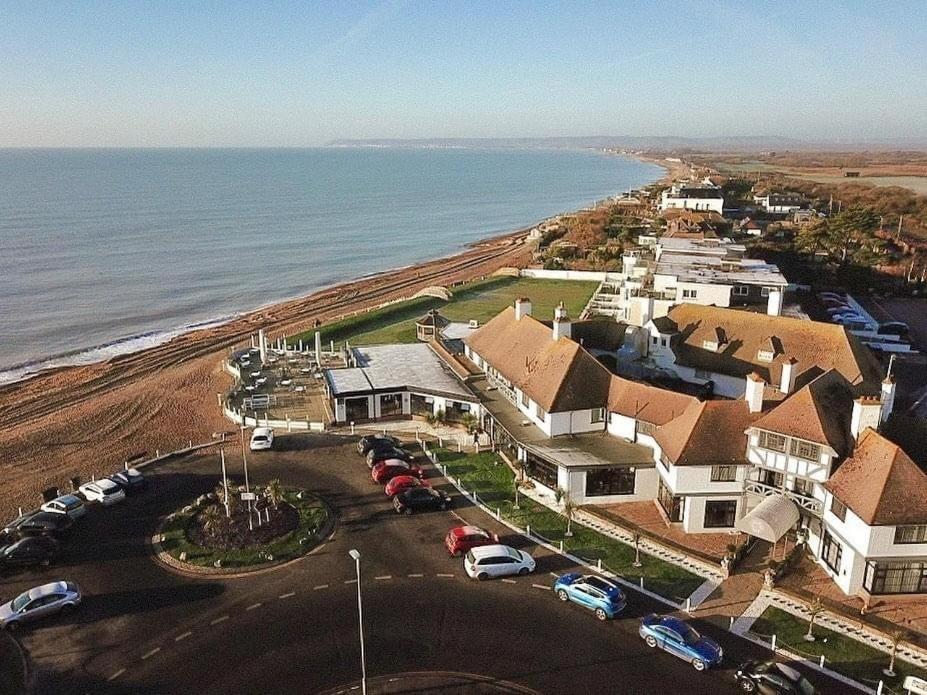 Hotel The Relais Cooden Beach à Bexhill-on-Sea Extérieur photo